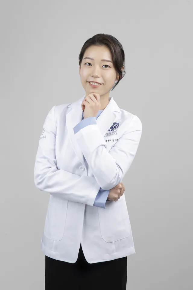김주희 원장 – 연세꿈꾸는치과 강동둔촌점 소아치과 전문의